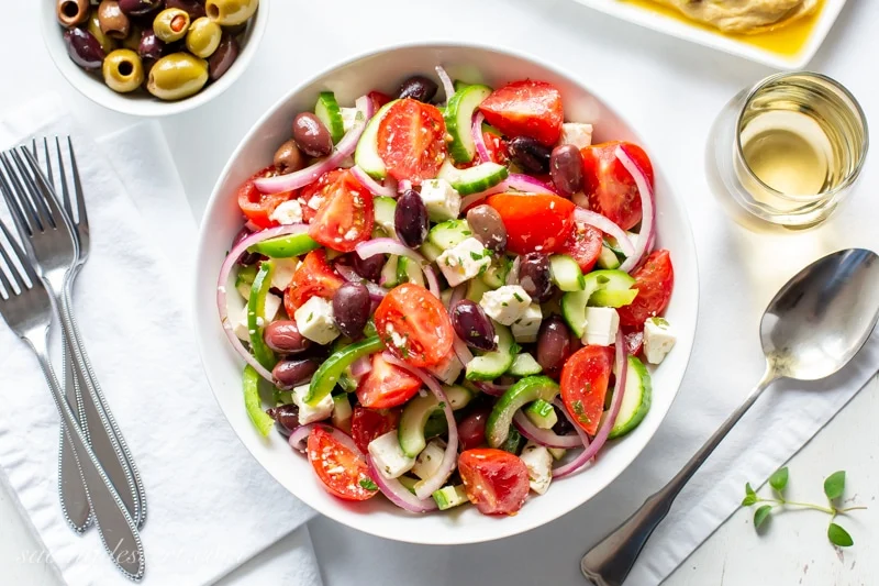 Best Salad Recipes: Easy Greek Salad